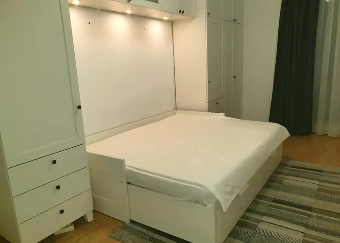 Urban Twin Escape - 2